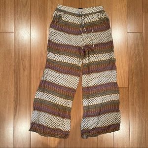 American Eagle wide Leg Pant Cream/Purple gaucho S